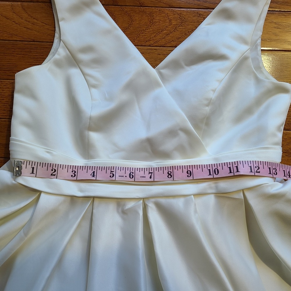 Youth Ivory Ball Gown by David's‎ Bridal Ivory/Champagne Sz. 14 Flower Girl - Picture 10 of 11